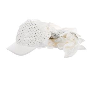 Chic White Women's Hat and Scarf Set